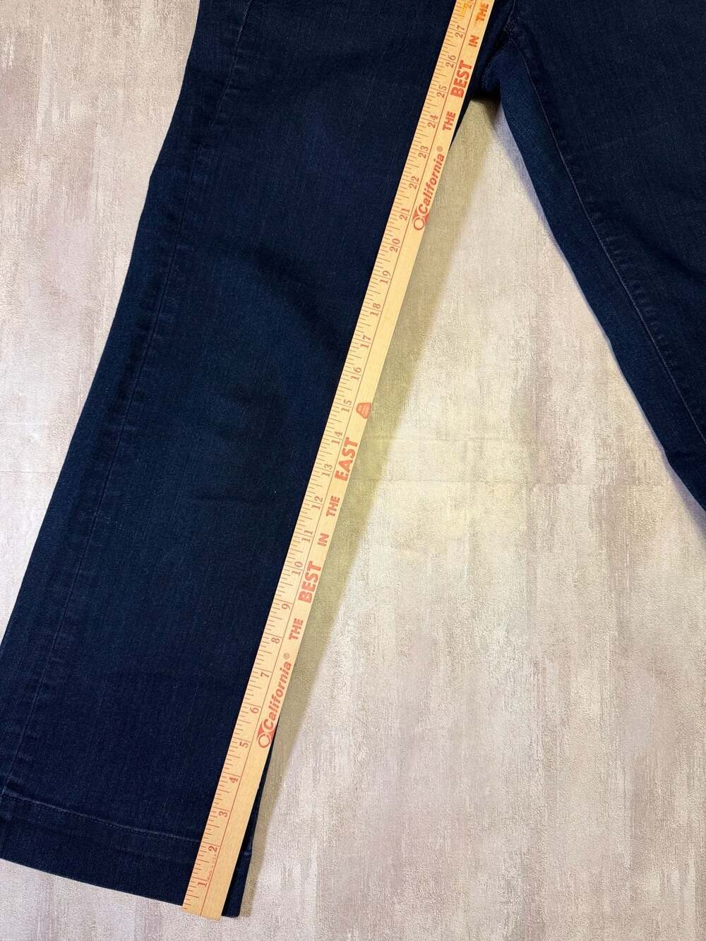 Anthropologie‎ Pilcro Dark Wash Button-Front Flare Jeans - Picture 2 of 6